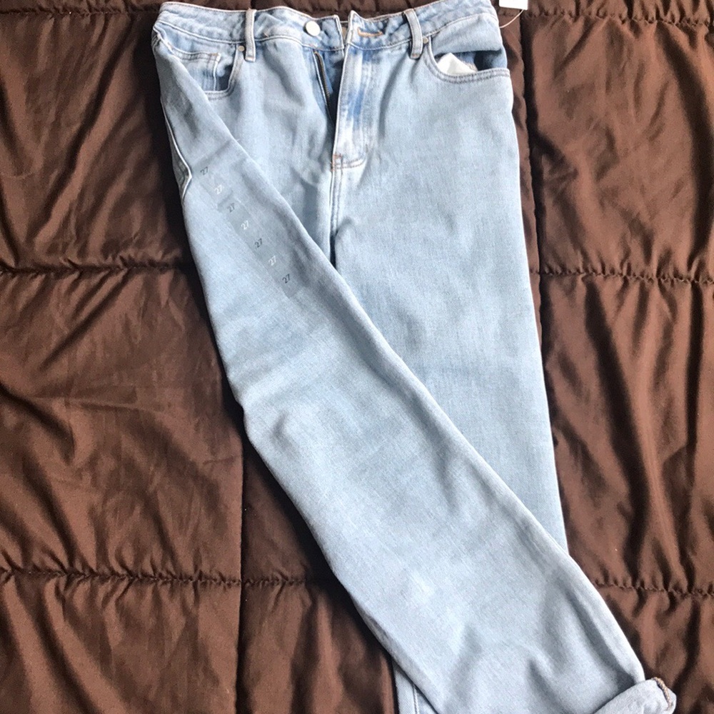 Mom Jeans from Pac Sun size 27. Never worn!